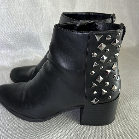 JAIMEE, BLACK MID BOOTS SIZE 81/2 USED IN VERY GOOD CONDITION. - Picture 9 of 11